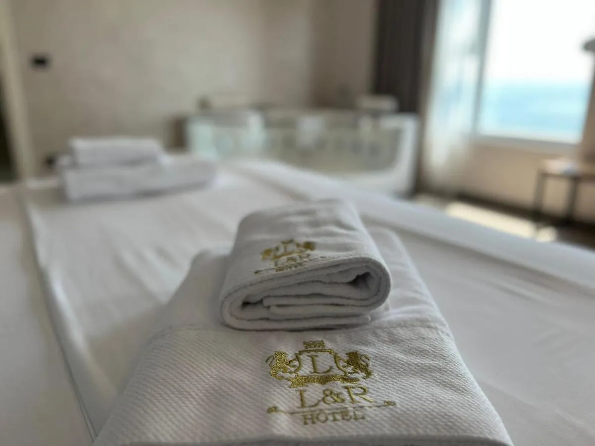 ****  Hotel Leon - Beach Front Shëngjin Albania